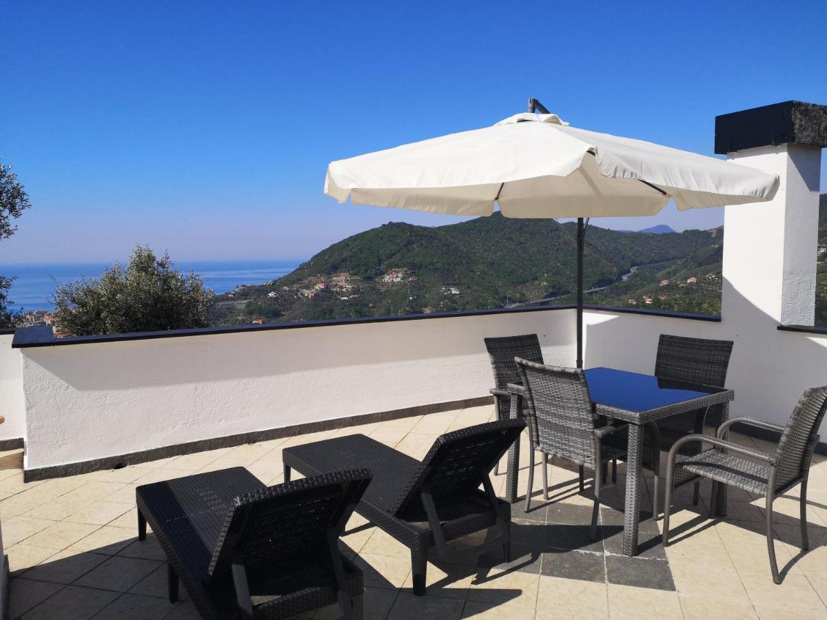 Leivi La Vivagna - Casa Vista Mare Tra Gli Uliviヴィラ エクステリア 写真